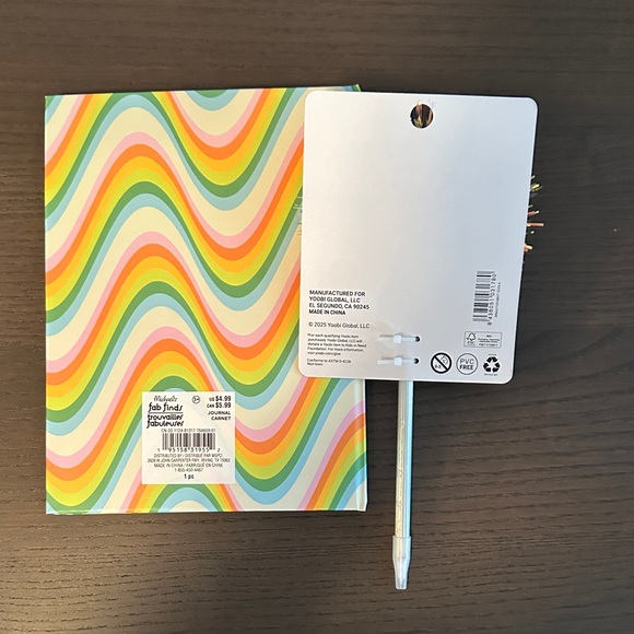 3D Flower Notebook with Pen - Picture 2 of 8